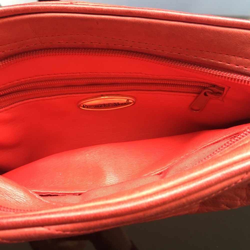 Quilted leather red tassel mini crossbody - Picture 2 of 6